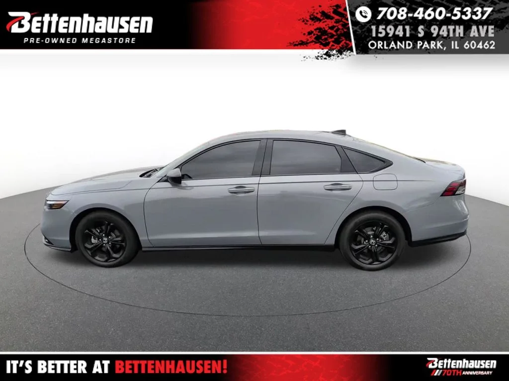 Used 2025 Gray Honda SE image 12