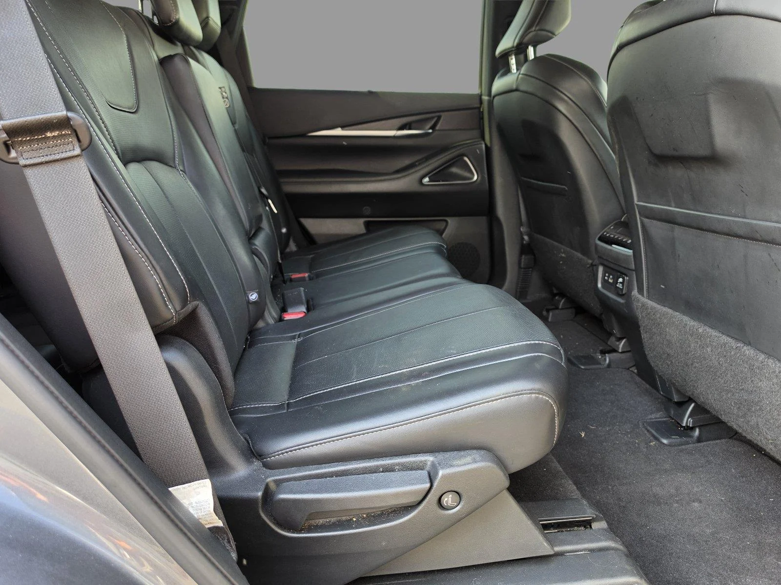 Used 2023 Graphite Shadow INFINITI SENSORY image 31