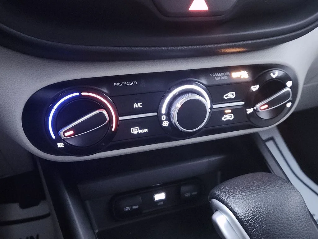 Used 2025 Red Kia LX image 20
