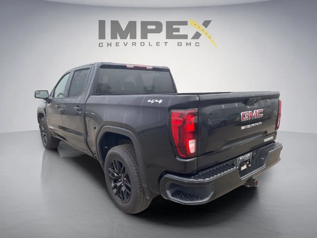 Used 2025 Onyx Black GMC Elevation image 3