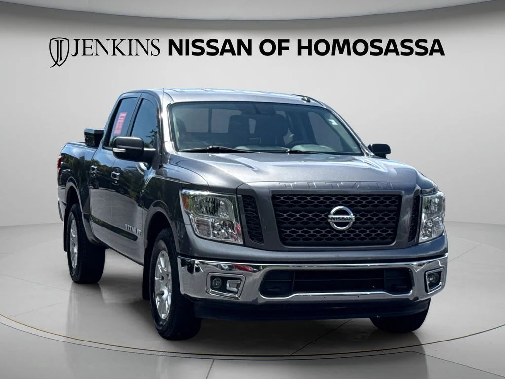 Used 2019 Gray Nissan SV image 14
