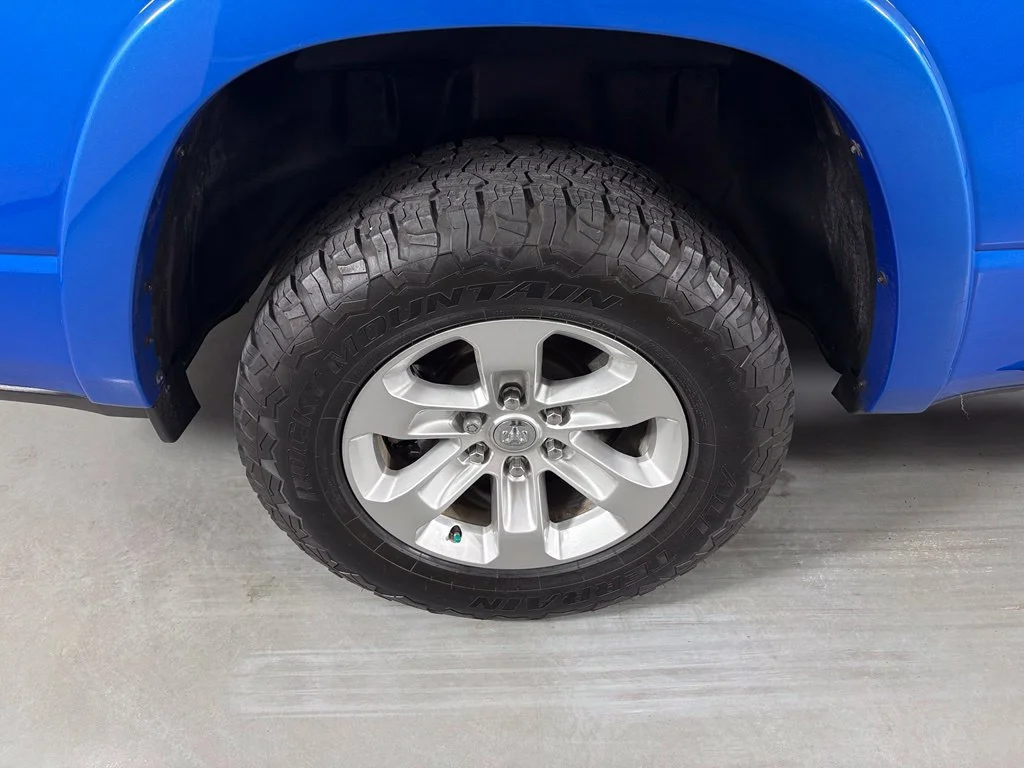 Used 2021 Blue Ram Laramie image 11