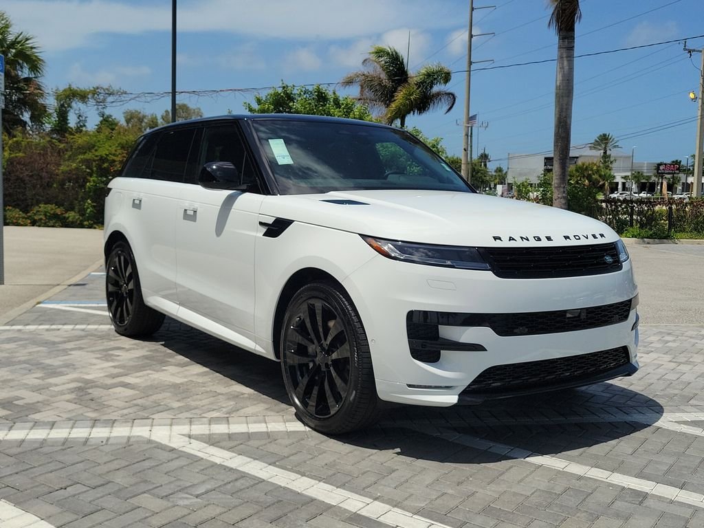 New 2026 Fuji White Land Rover Dynamic SE image 7