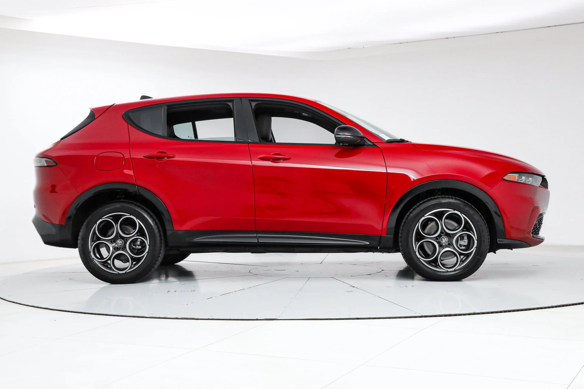 2025 Alfa Romeo Tonale Base - Photo 6