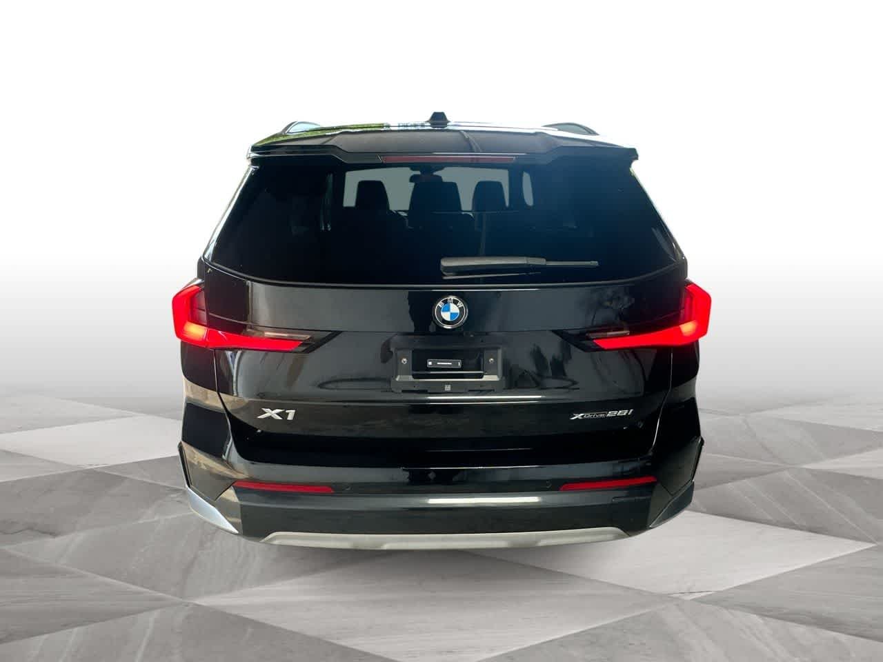 Used 2024 Black BMW xDrive28i image 7
