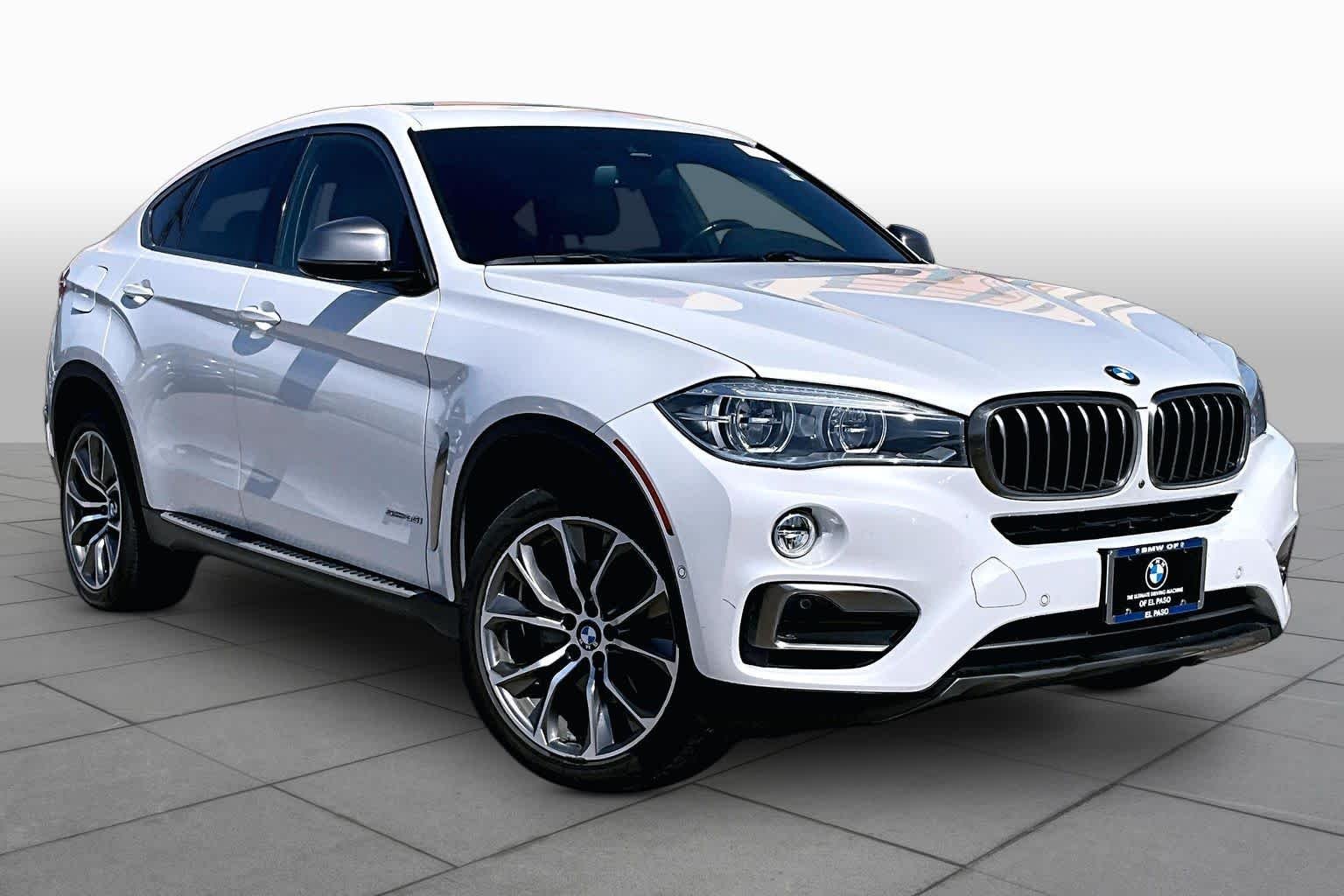 Used 2019 Alpine White BMW sDrive35i image 2