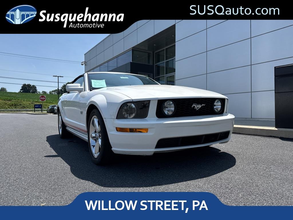 Performance White Clearcoat 2006 Ford Mustang Convertible Rear-Wheel Drive Automatic