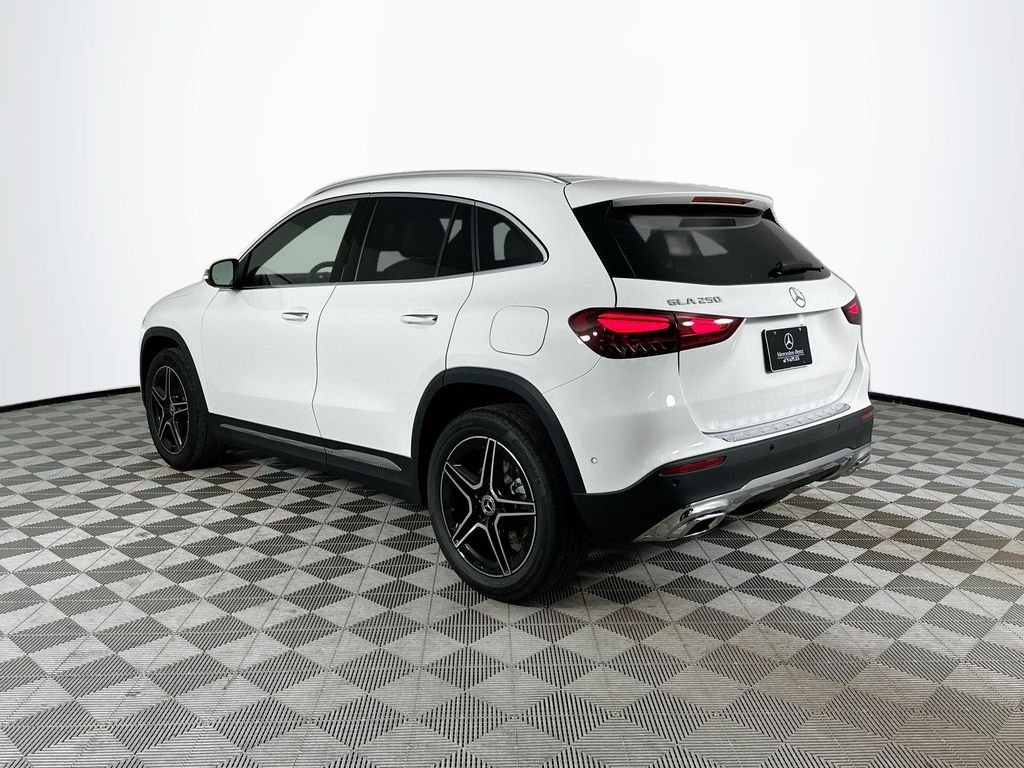 New 2026 Polar White Mercedes-Benz GLA 250 image 5