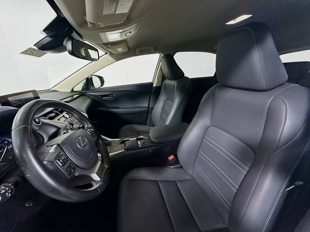 Used 2021 Eminent White Pearl Lexus Base image 19