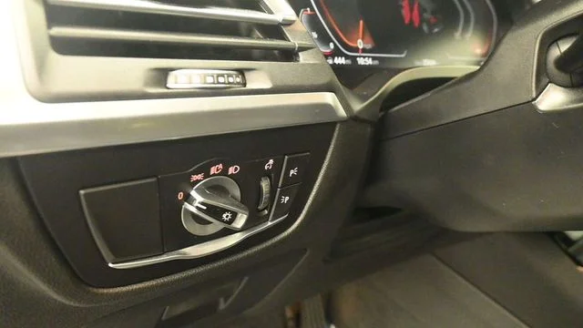 Used 2022 Dark Graphite BMW xDrive30i image 25