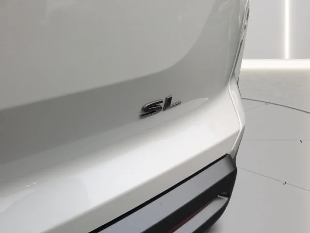 New 2026 Everest White Pearl TriCoat Nissan SL image 8