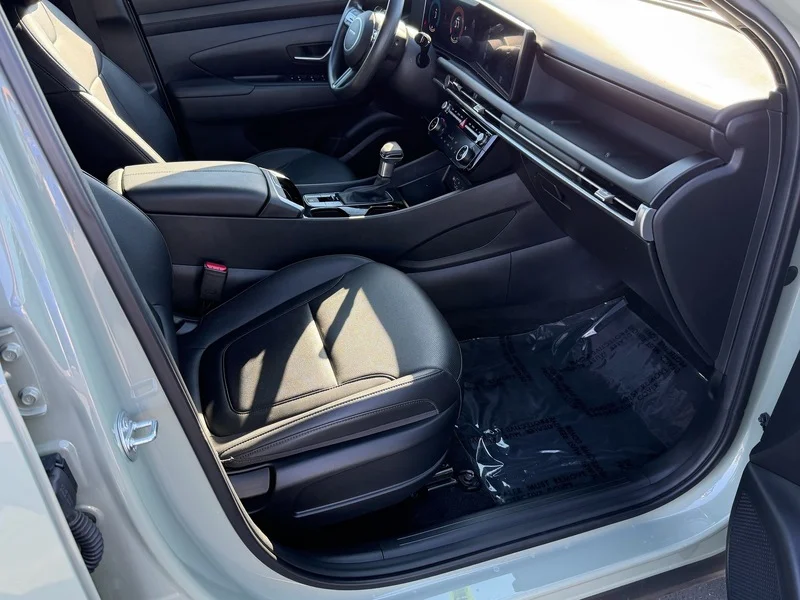 Used 2025 Sage Gray Hyundai SEL image 18