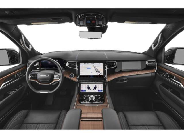 Used 2024 Diamond Black Crystal Pearlcoat Jeep Series III Obsidian image 10