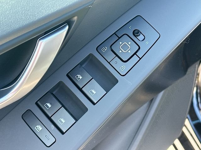 New 2026 Aurora Black Pearl Kia LX image 18