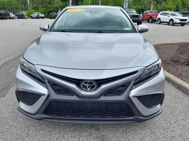 Used 2024 Silver Toyota SE image 4