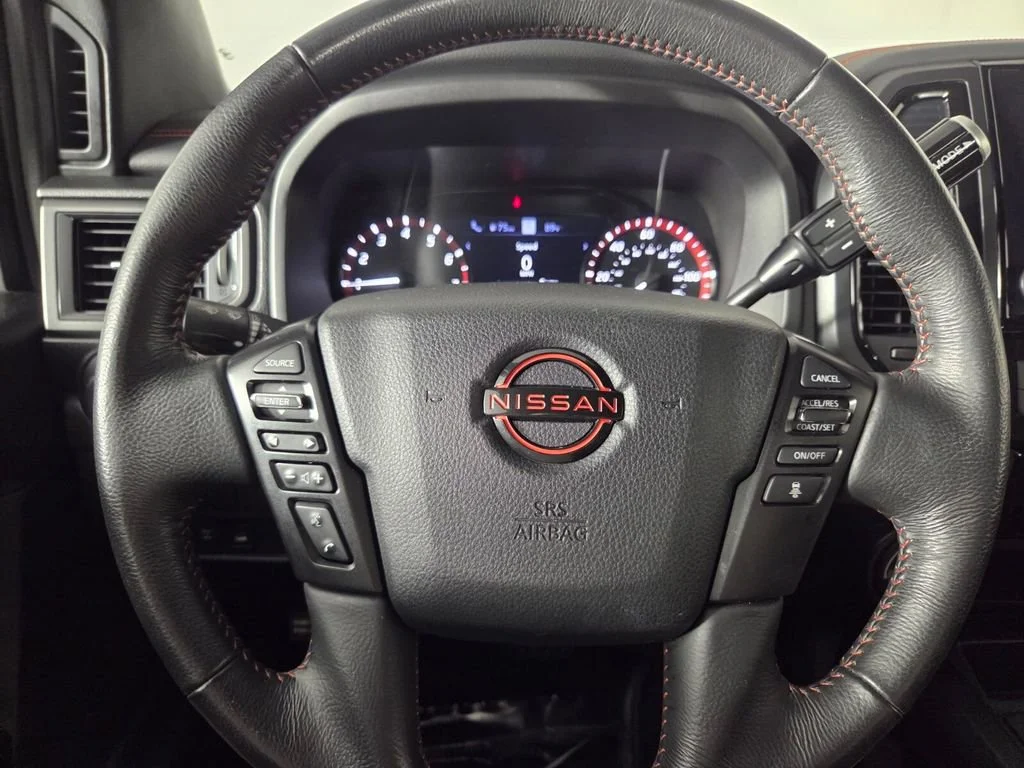 2024 Nissan Titan PRO-4X - Photo 15