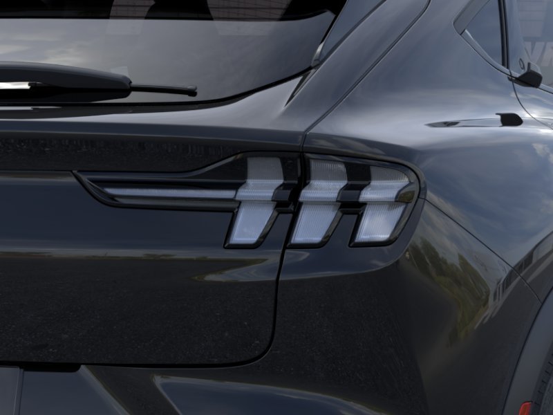 New 2026 Shadow Black Ford Select image 21
