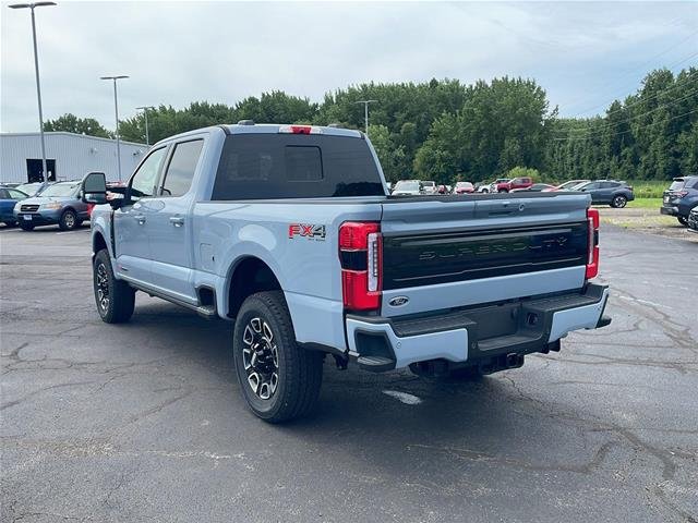 New 2026 Glacier Gray Metallic Tri-Coat Ford F-350® Platinum® image 39