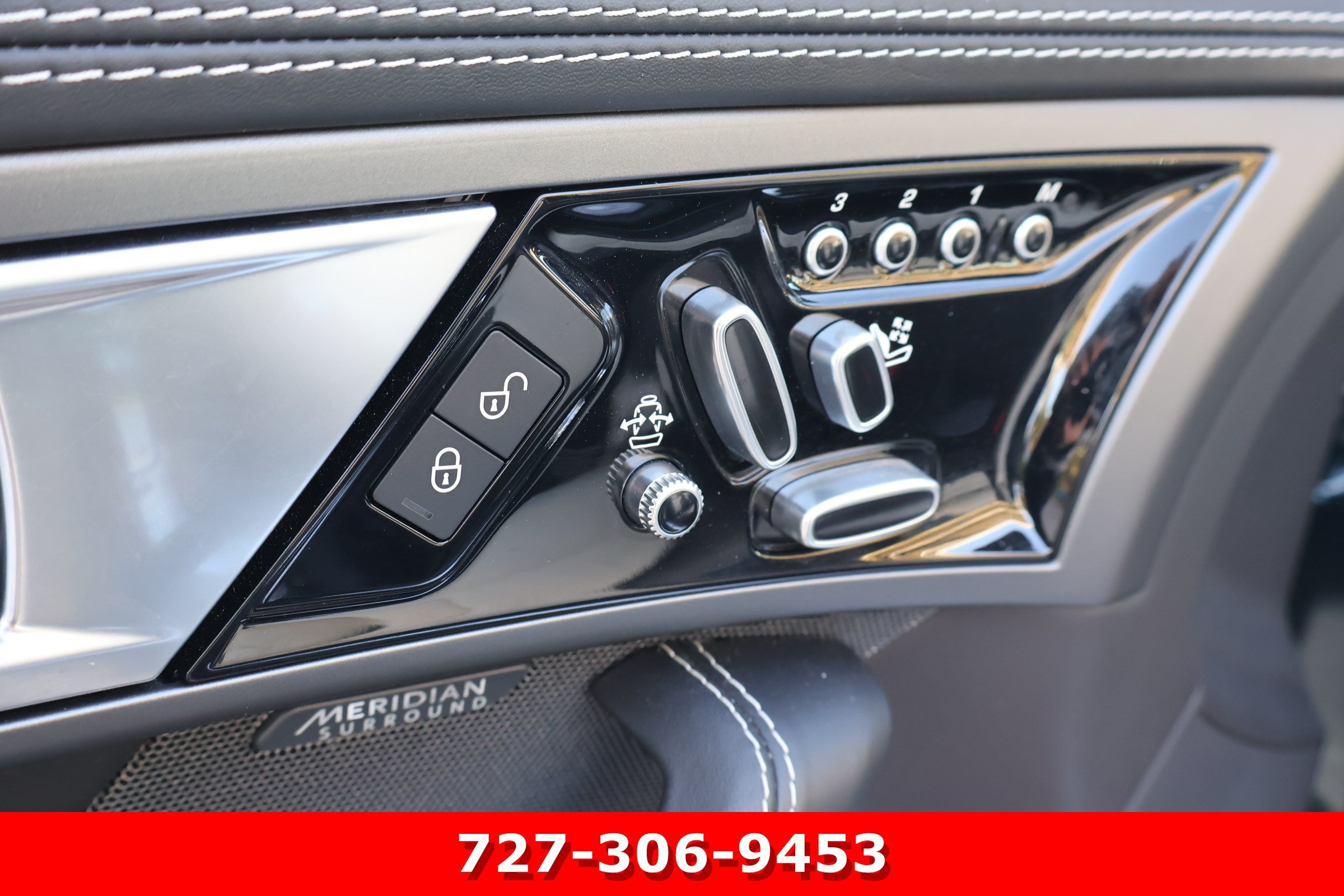 Used 2016 British Racing Green Metallic Jaguar R image 15