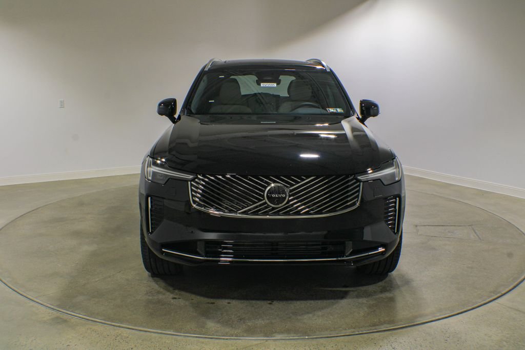 2026 Volvo XC90 Plus - Photo 8