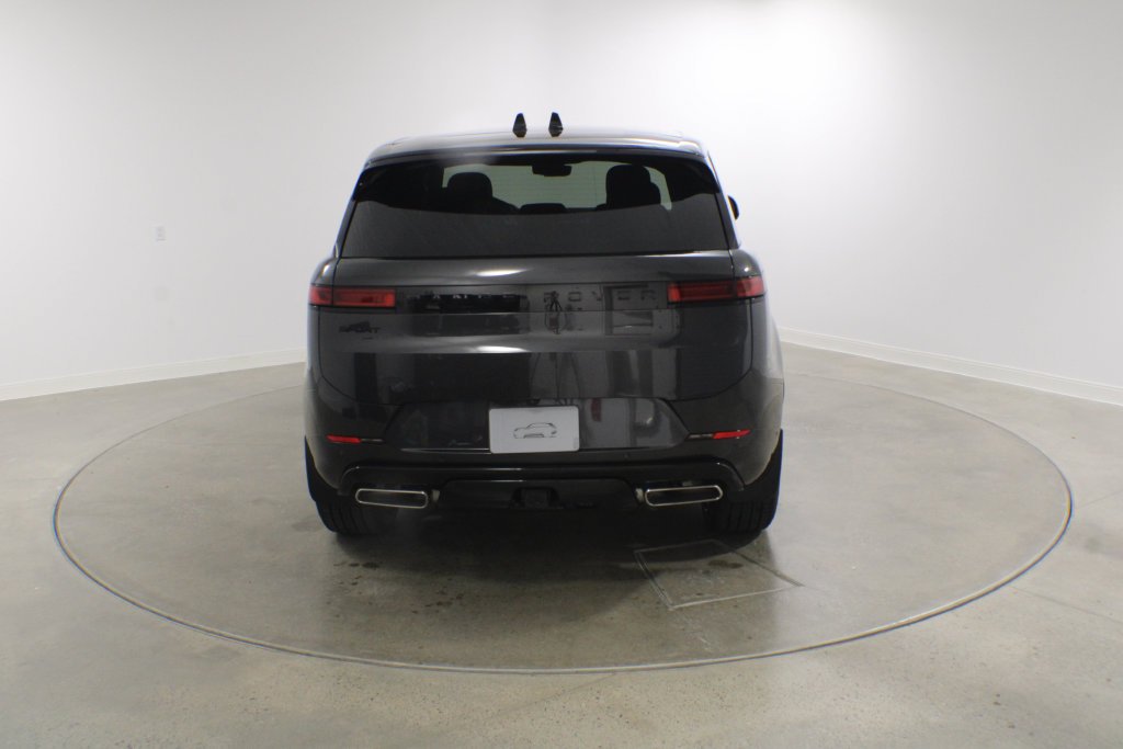 New 2027 Carpathian Grey Land Rover Dynamic SE image 5