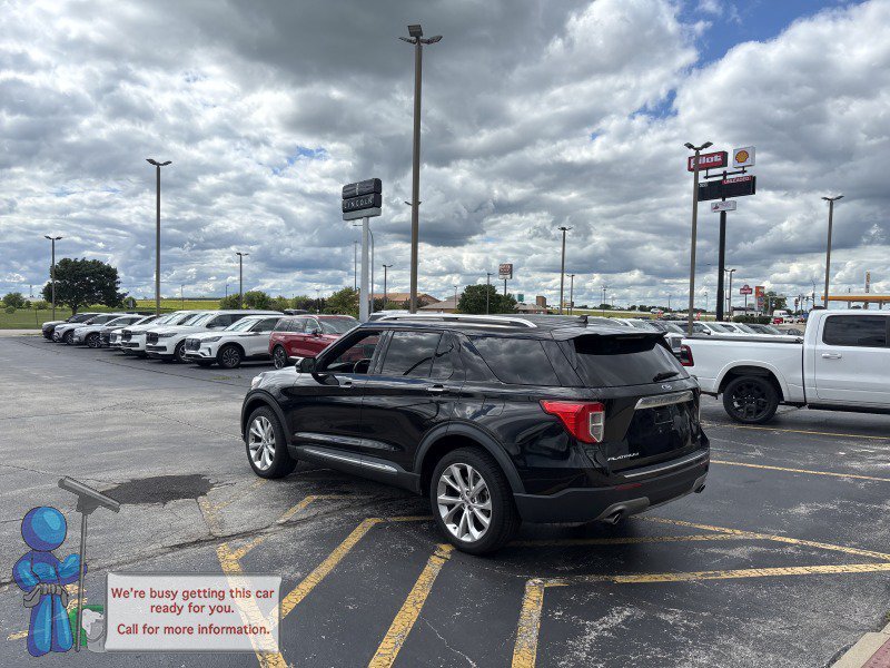 Used 2022 Agate Black Metallic Ford Platinum image 3