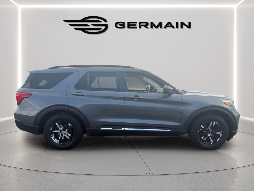 Used 2023 Gray Metallic Ford XLT image 8
