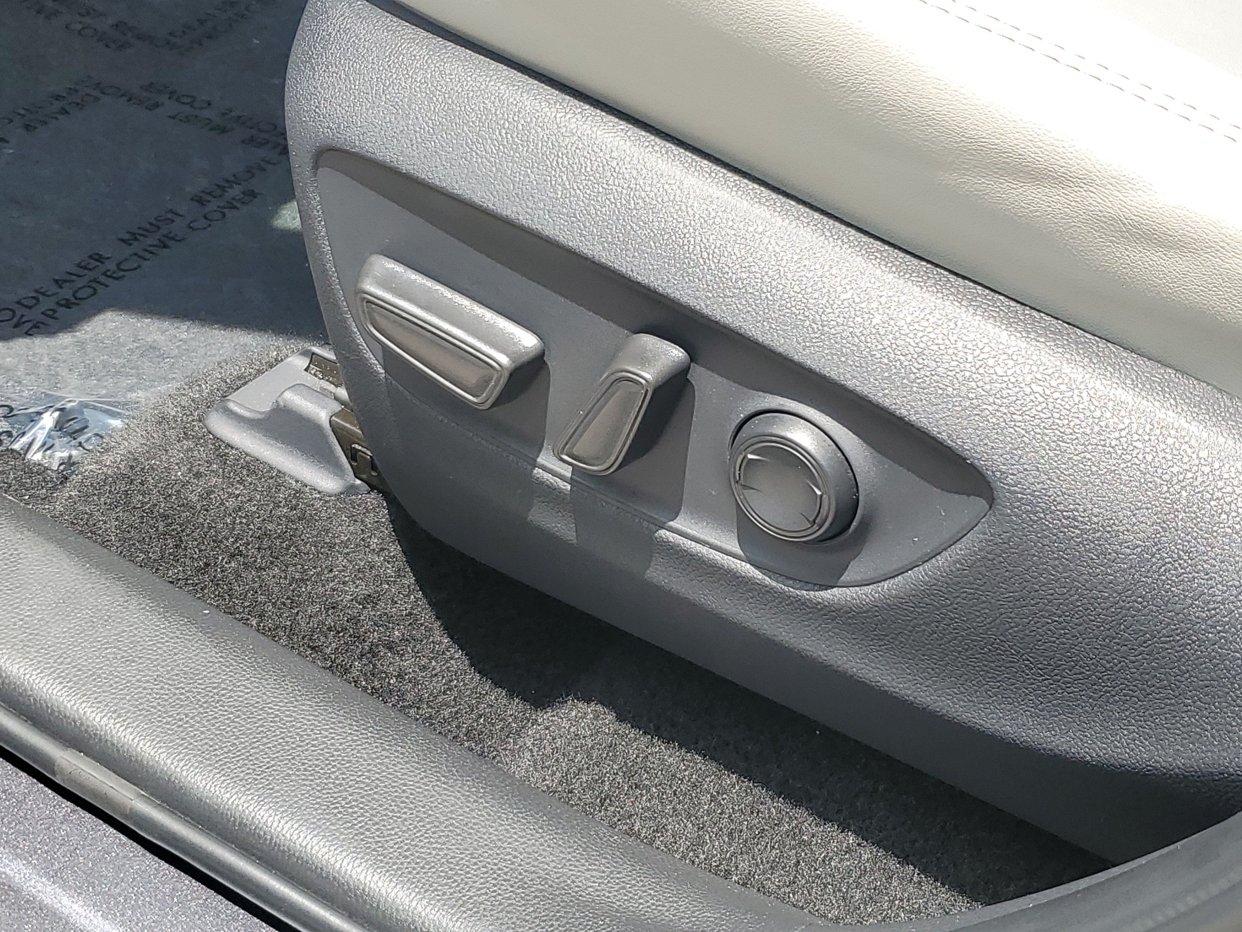 Used 2024 Magnetic Gray Metallic Toyota XLE Premium image 21