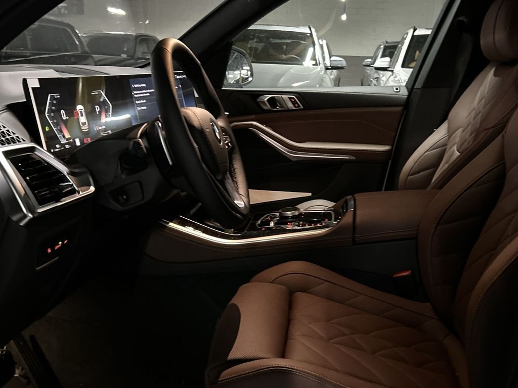 New 2026 Alpine White BMW xDrive40i image 11