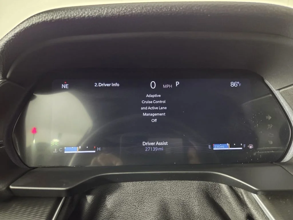 Used 2025 Silver Zynith Jeep Altitude image 17