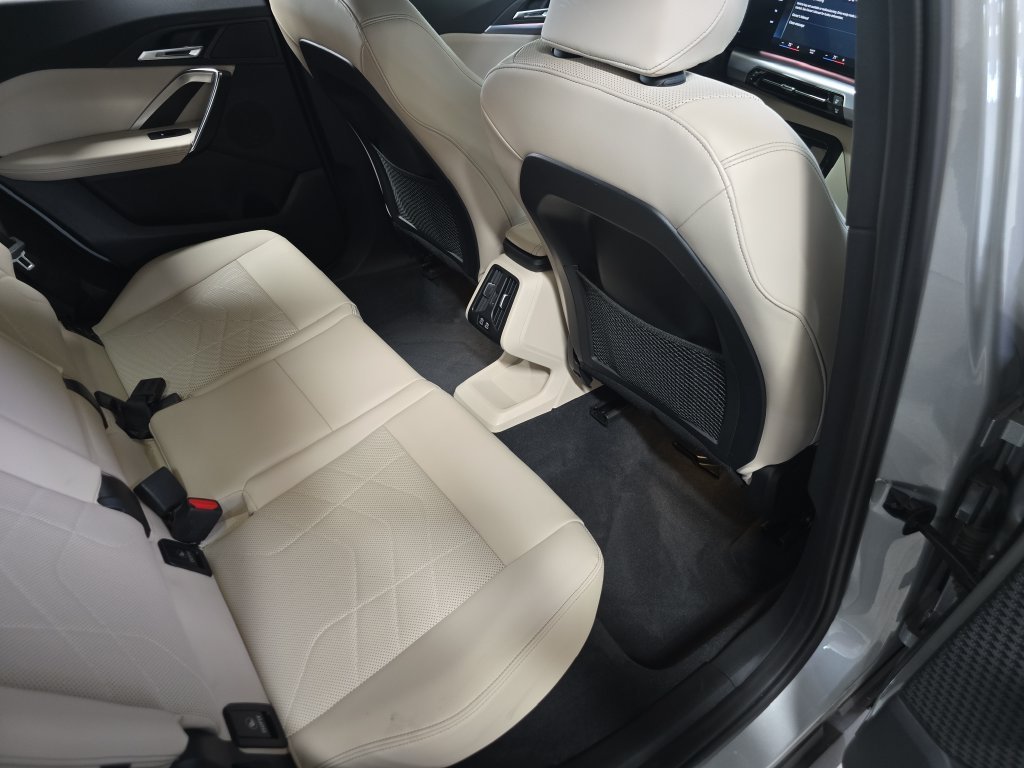 Certified Used 2023 Space Silver Metallic BMW xDrive28i image 16