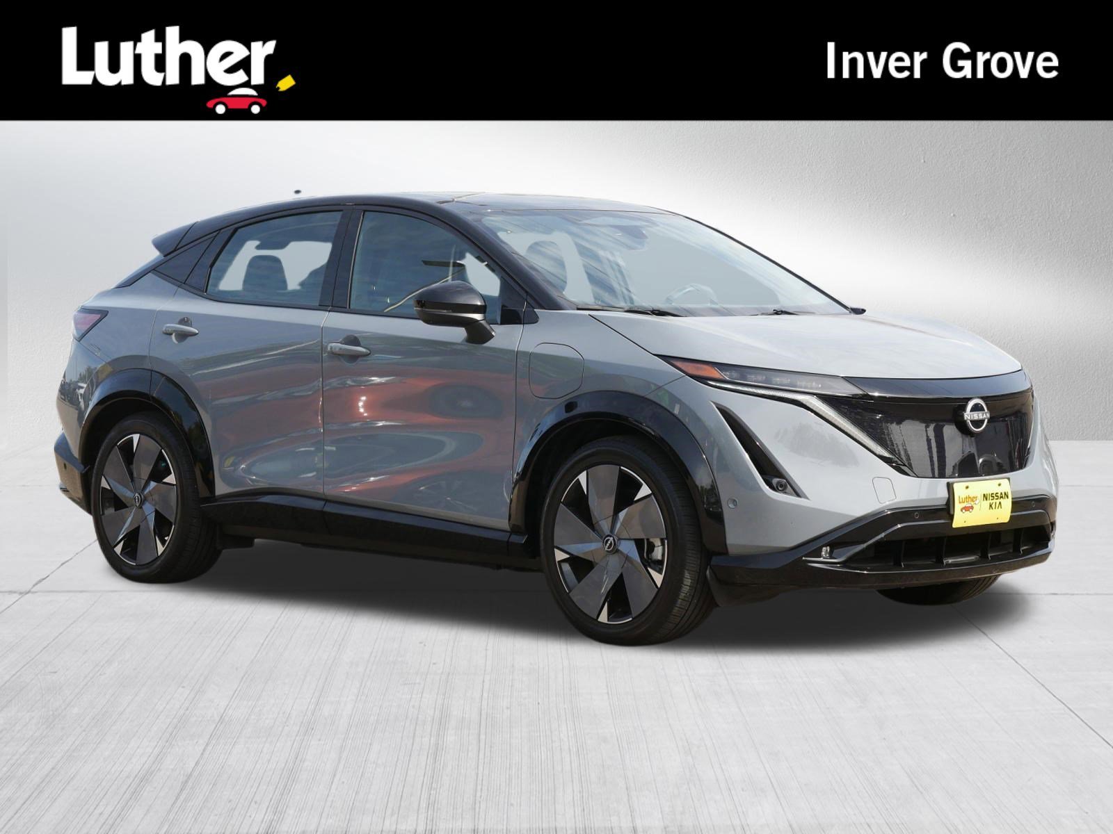 2023 Nissan Ariya Platinum+ AWD's photo