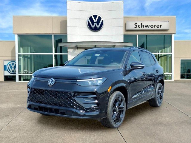 New 2026 Deep Black Pearl Volkswagen SE R-Line Black 4Motion image 2
