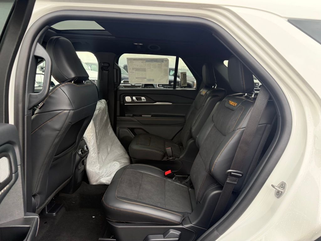 2026 Ford Explorer Tremor - Photo 11