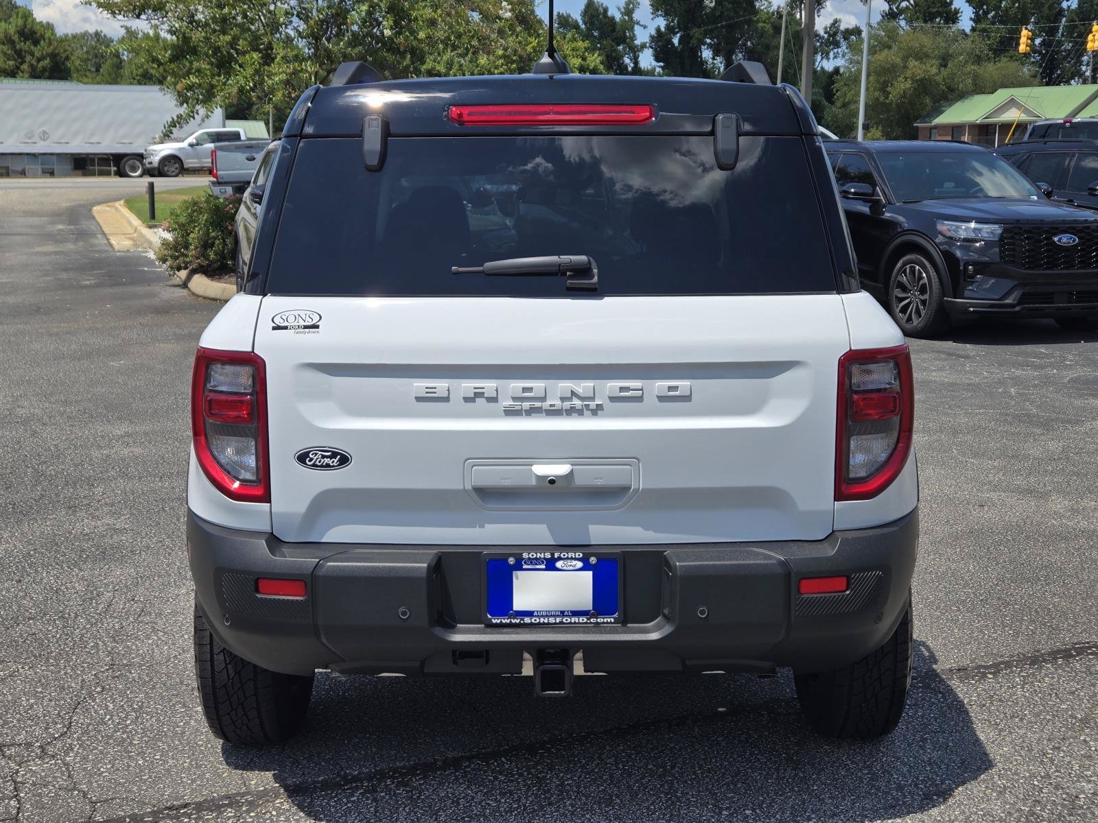 New 2026 OXFORD WHITE FORD Badlands image 9