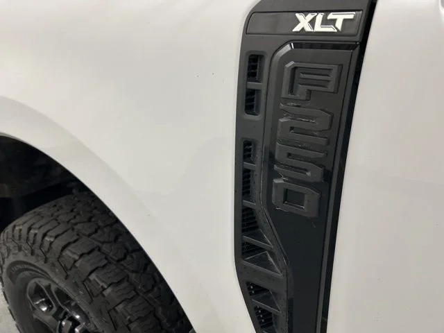 Used 2023 White Ford XLT image 26