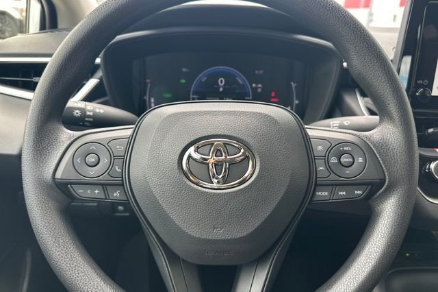 New 2026 Wind Chill Pearl <sup>1</sup> Toyota  LE image 22