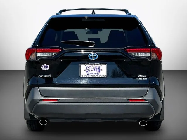 Used 2024 Black Toyota XLE image 5