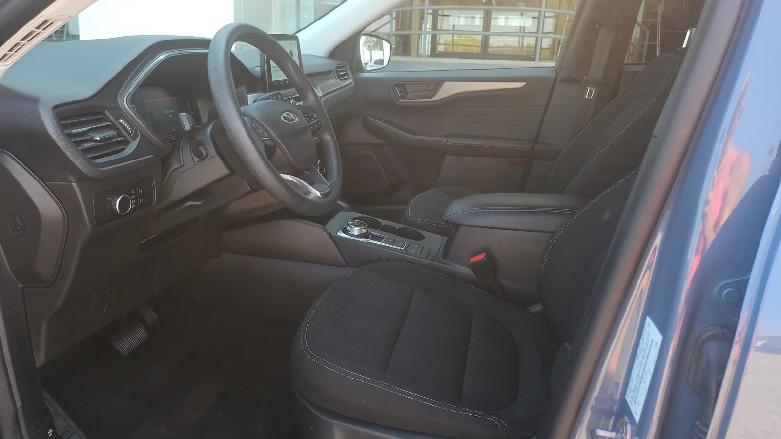 Used 2025 Blue Ford Active FWD image 10