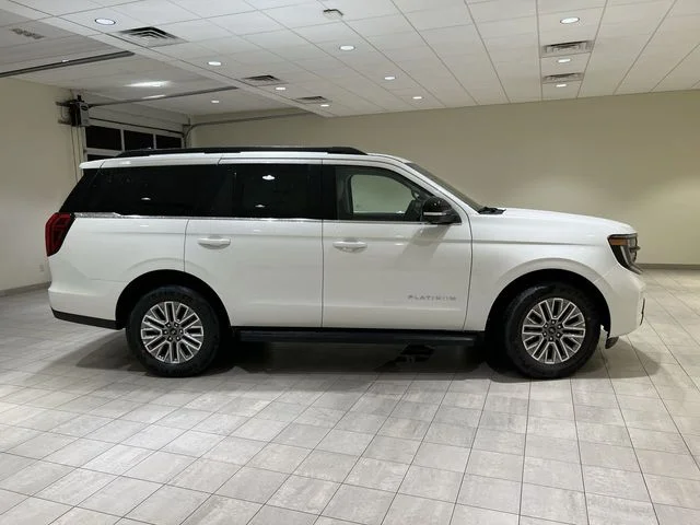 New 2027 White/off-white Ford Platinum image 6