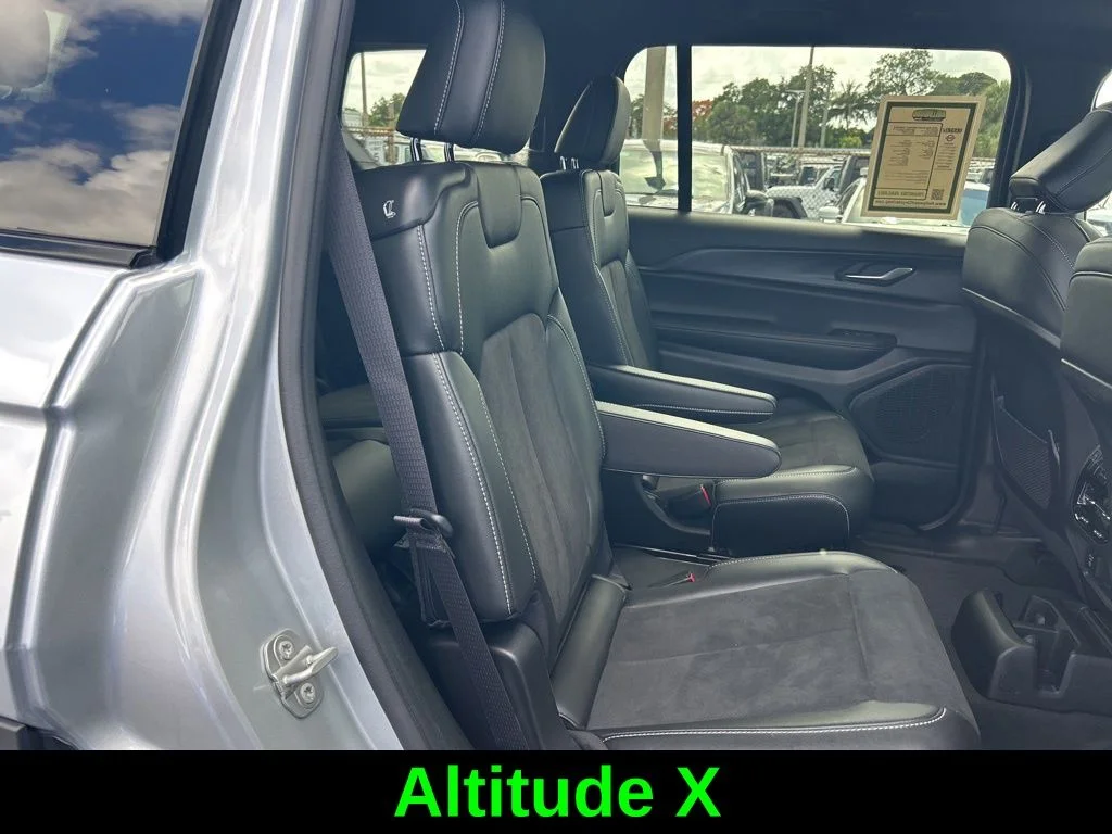 Used 2025 Silver Jeep Altitude X image 29