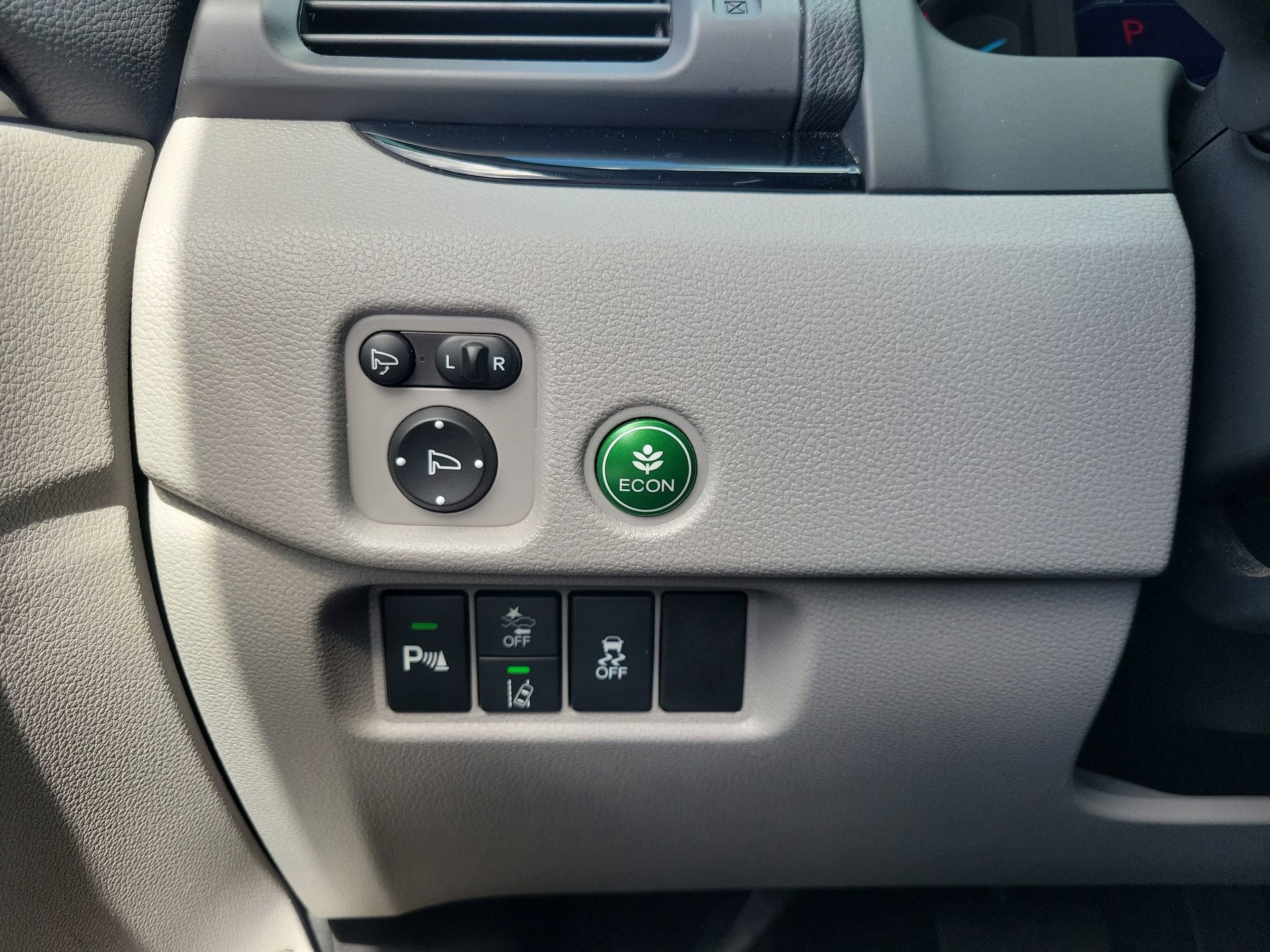 Used 2019 Gray Honda Elite image 29