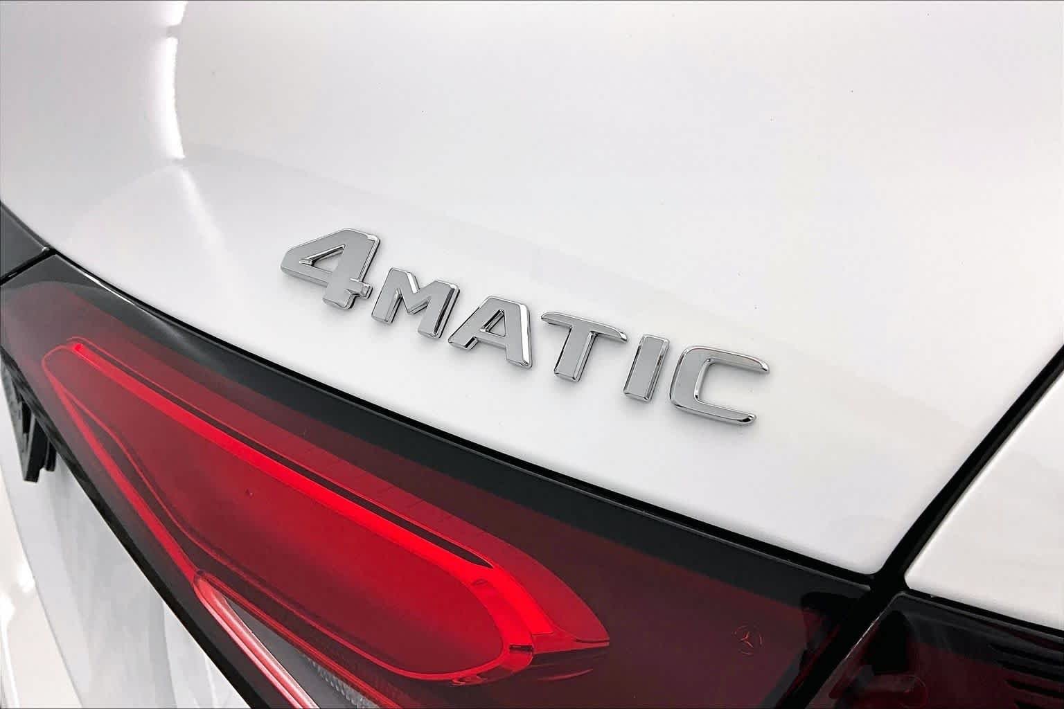 New 2026 Polar White Mercedes-Benz GLC 300 image 22