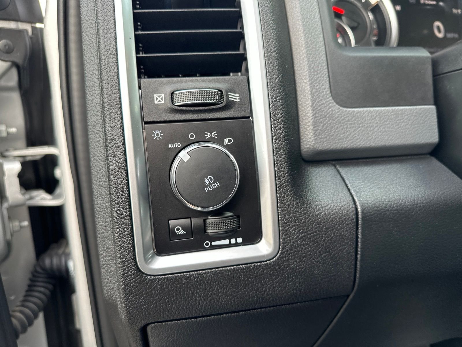 Used 2017 Silver Ram Big Horn image 17