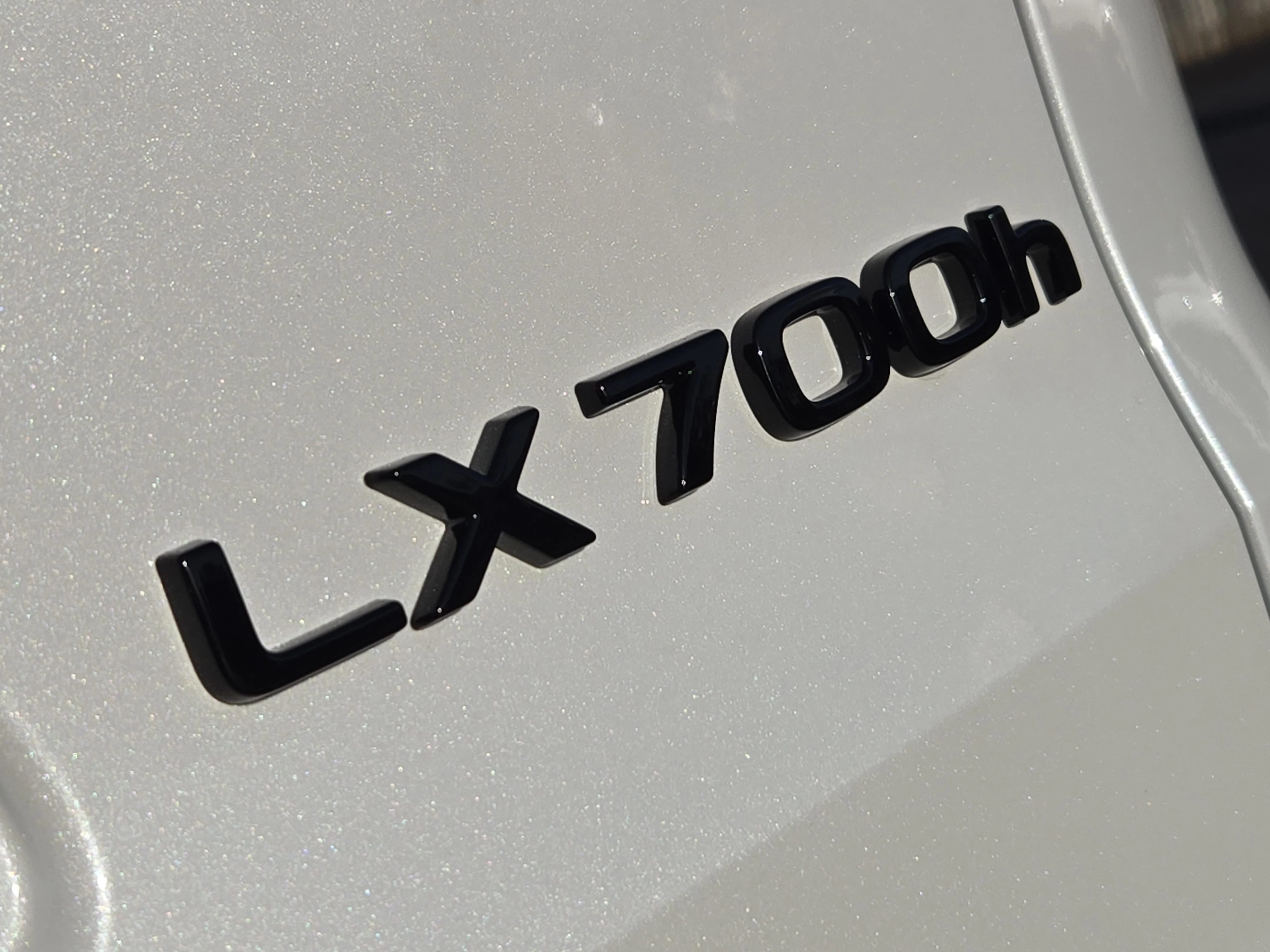 2026 Lexus LX 700h Luxury - Photo 7