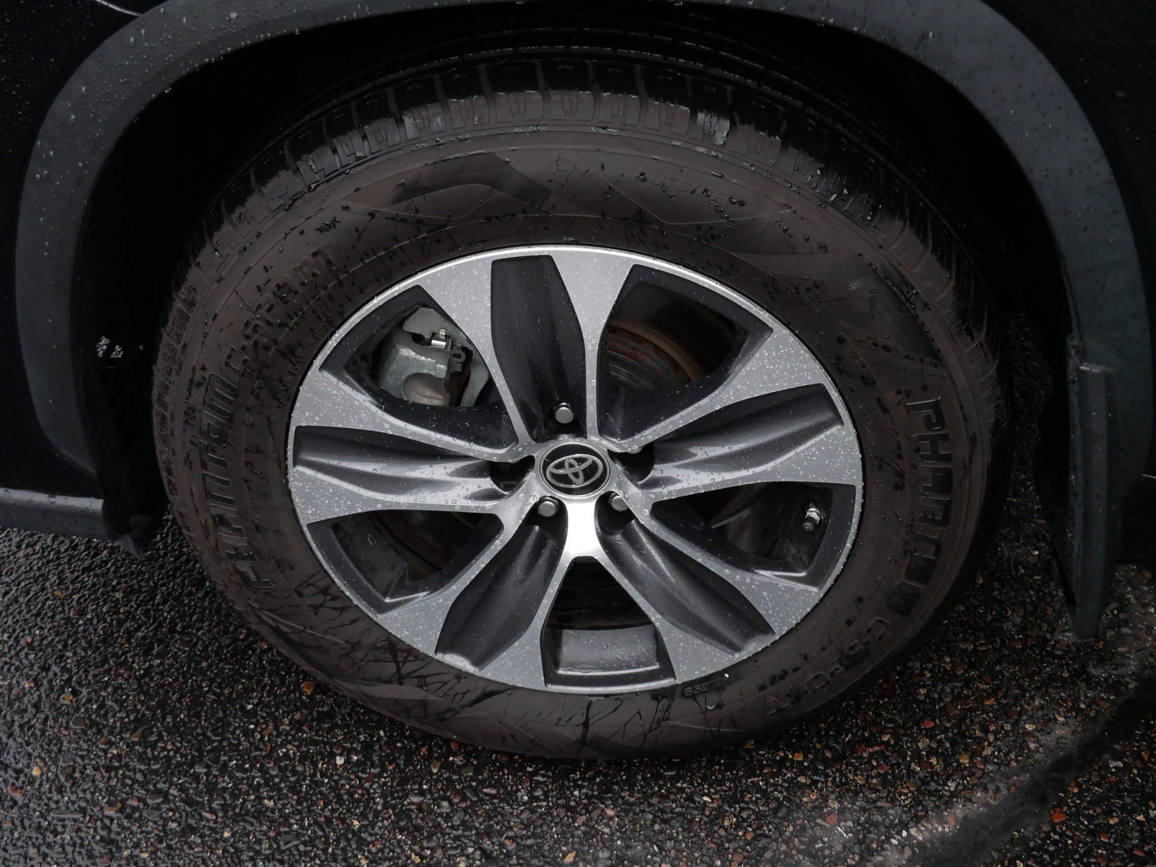 2024 Toyota Highlander XLE - Photo 15