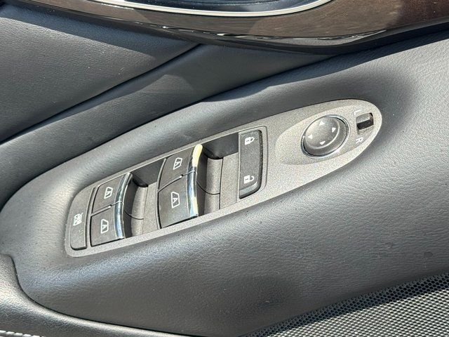 Used 2018 Gray INFINITI 3.0t LUXE image 21