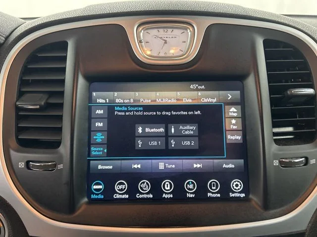 Used 2023 White Chrysler Touring image 14