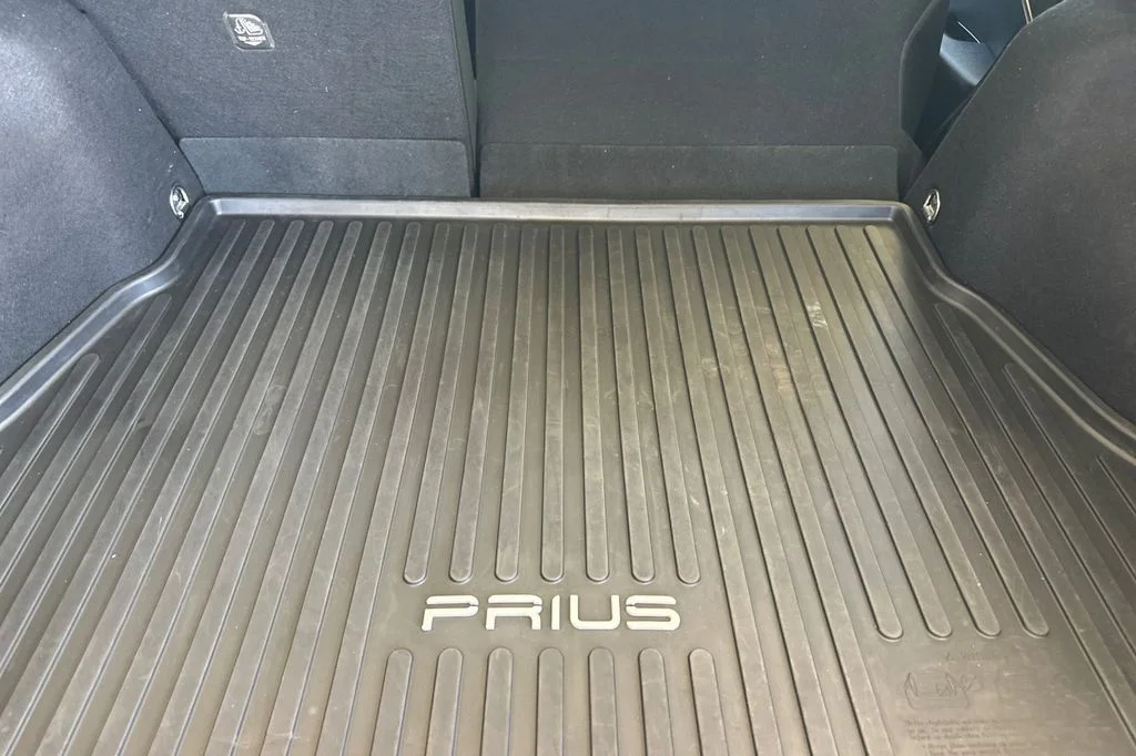 Used 2020 Beige Toyota LE AWD-e image 19