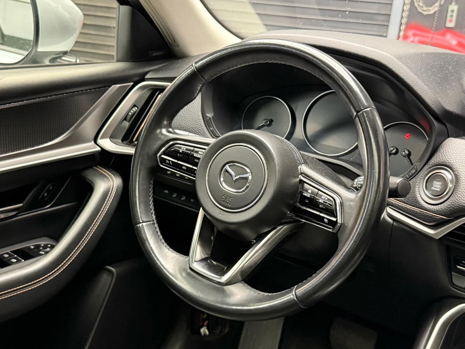 Used 2024 Sonic Silver Metallic (45p) Mazda 3.3 Turbo Premium image 11